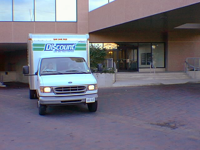 0930_002.jpg (47477 bytes)