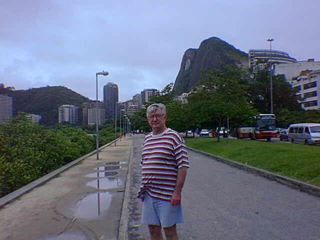 LagoaAndy.jpg (56467 bytes)