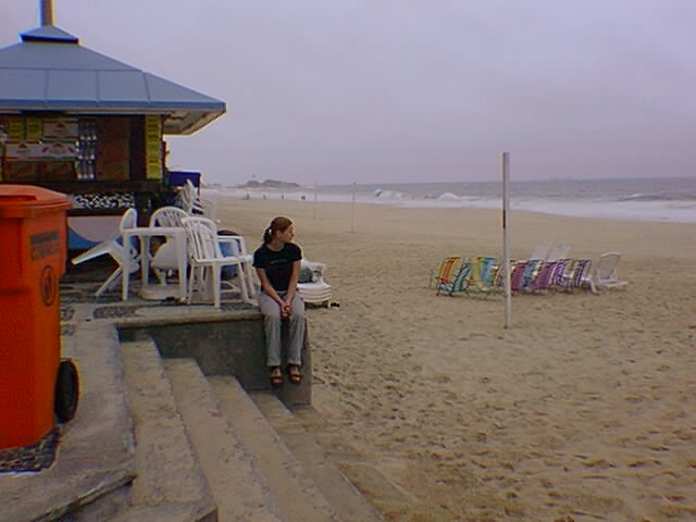 ipasurf.jpg (49817 bytes)