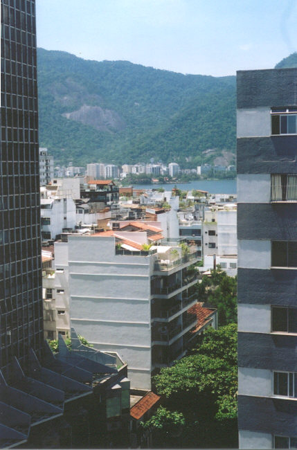 ipahotel.jpg (66119 bytes)