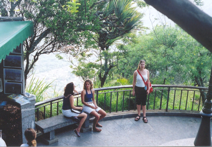 riocorc1.jpg (118162 bytes)